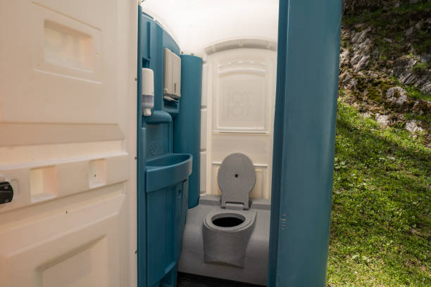 Porta potty delivery and setup in Plainsboro Center, NJ