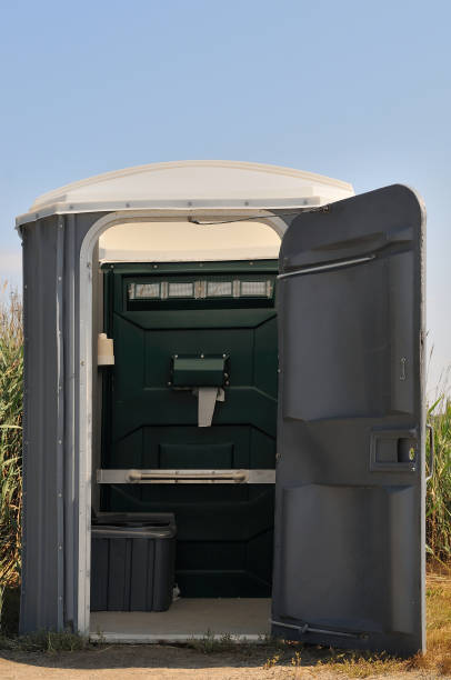 Best Luxury portable toilet rental  in Plainsboro Center, NJ