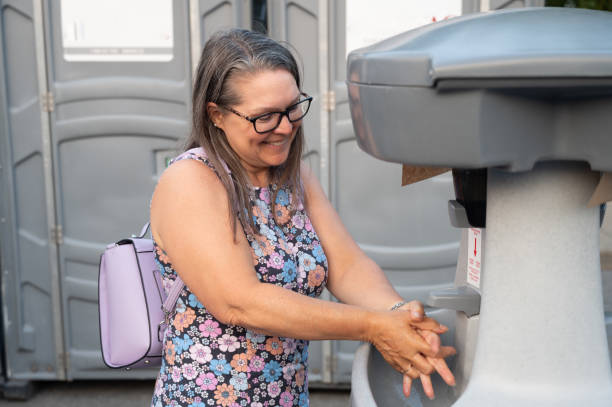 Portable Toilet Options We Offer in Plainsboro Center, NJ